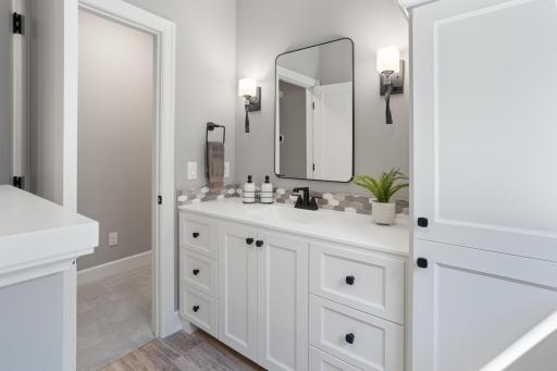 7091 Highland Court, Eden Prairie, MN 55346