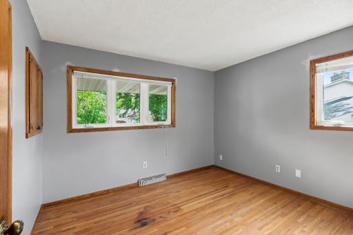 4833 Ensign Avenue N, New Hope, MN 55428
