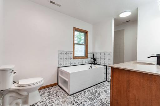 408 2nd Street SE, Pelican Rapids, MN 56572