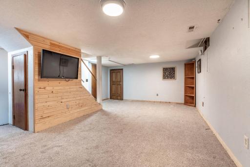 408 2nd Street SE, Pelican Rapids, MN 56572