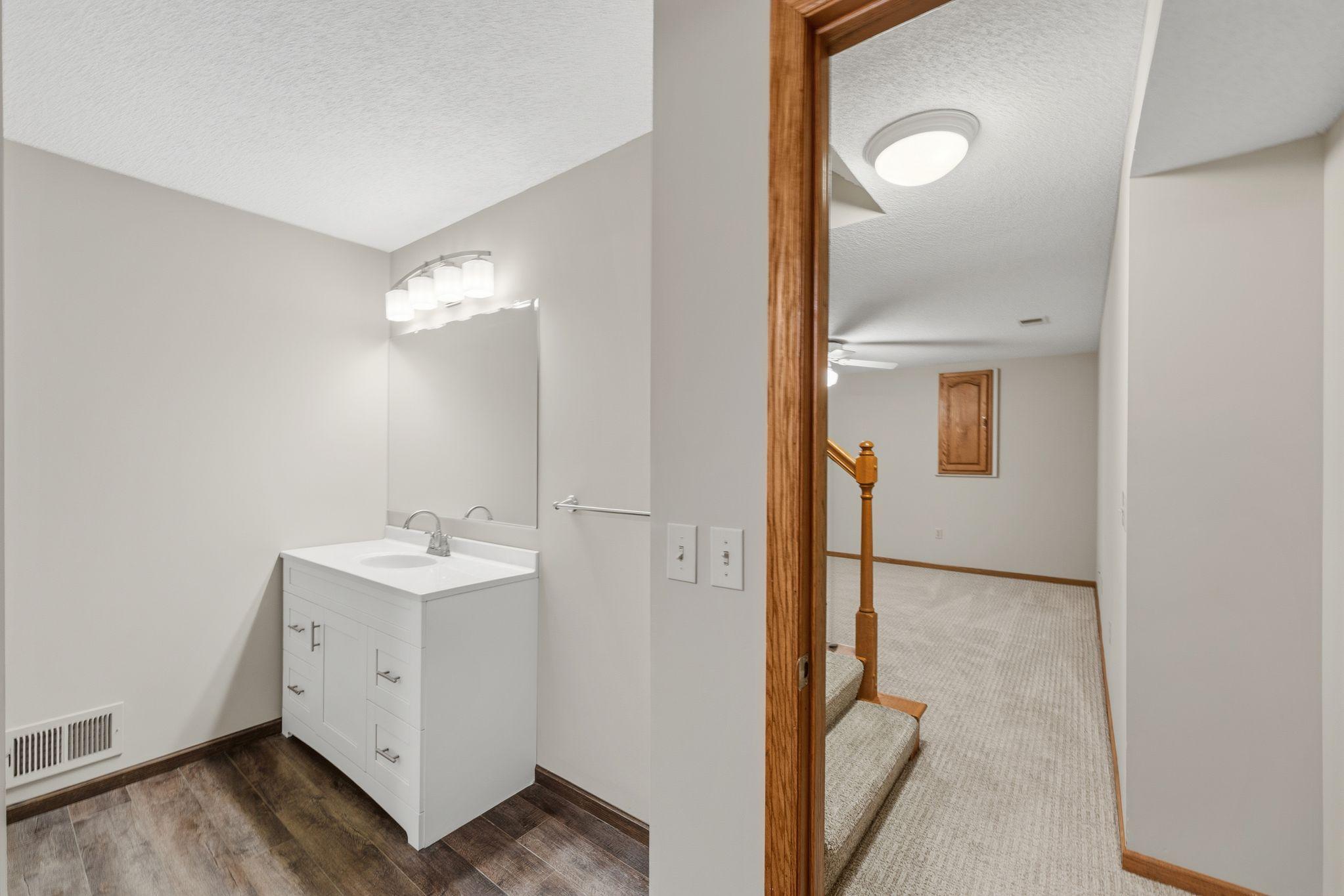 Lower level 3/4 bathroom -- nicely updated!