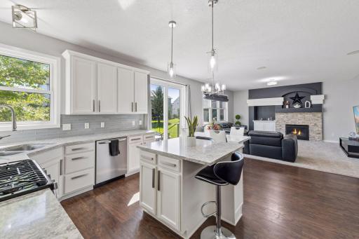 14052 Auburn Avenue, Rosemount, MN 55068