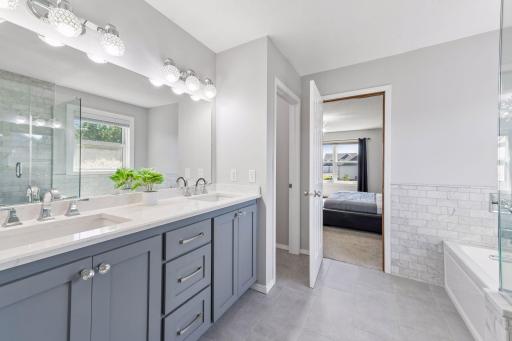 14052 Auburn Avenue, Rosemount, MN 55068