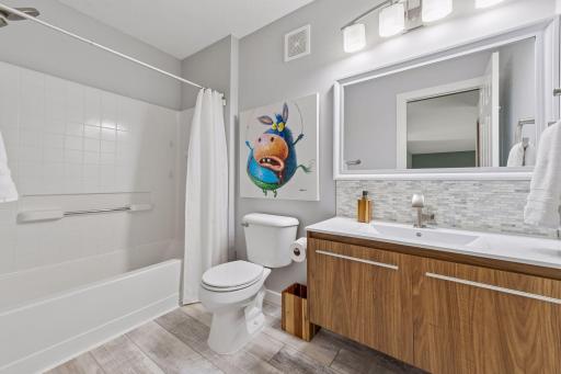 14052 Auburn Avenue, Rosemount, MN 55068