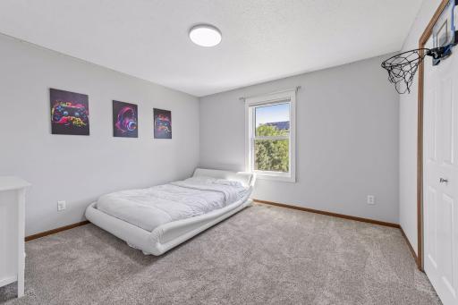 14052 Auburn Avenue, Rosemount, MN 55068