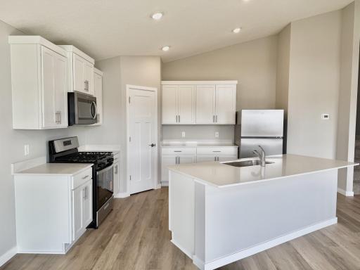 7709 Birch Street, Clear Lake, MN 55319