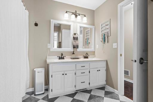 46-web-or-mls-23104 Havelka Ct N-38 (2).jpg