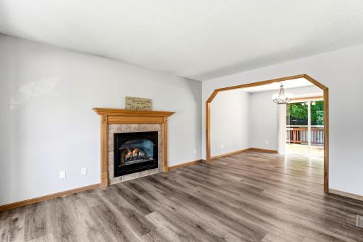 5-web-or-mls-513-Maple-Knoll-Way-NW-13.jpg