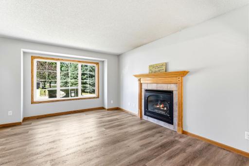 8-web-or-mls-513-Maple-Knoll-Way-NW-16.jpg