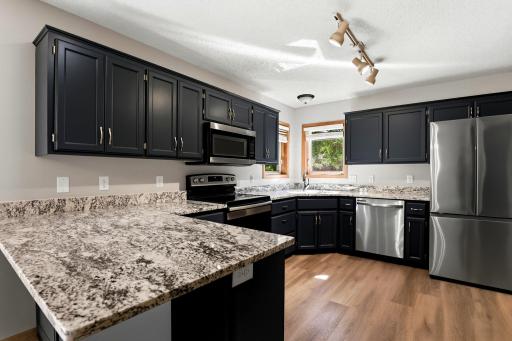 12-web-or-mls-513-Maple-Knoll-Way-NW-20.jpg