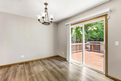 10-web-or-mls-513-Maple-Knoll-Way-NW-18.jpg