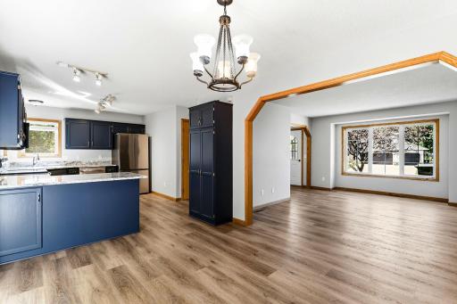 11-web-or-mls-513-Maple-Knoll-Way-NW-19.jpg