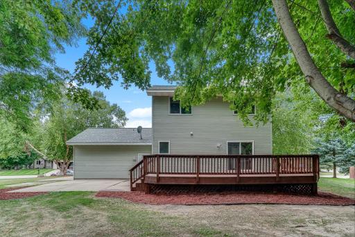 37-web-or-mls-513-Maple-Knoll-Way_Exterior-10.jpg