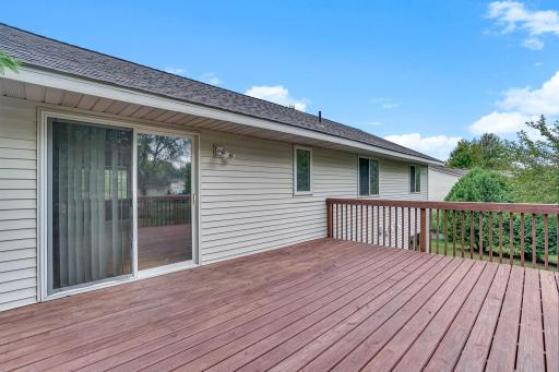5-web-or-mls-405-5th-St_Exterior-05.jpg