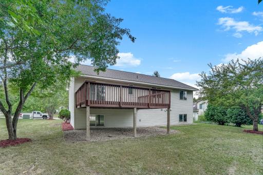 8-web-or-mls-405-5th-St_Exterior-08.jpg