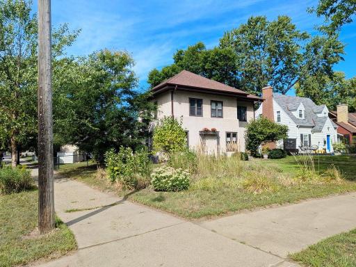 5644 12th Avenue S, Minneapolis, MN 55417