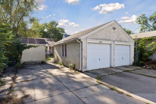 3947 Snelling Avenue, Minneapolis, MN 55406