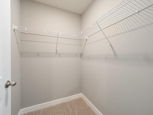 045-023-Closet-1024x768.jpg