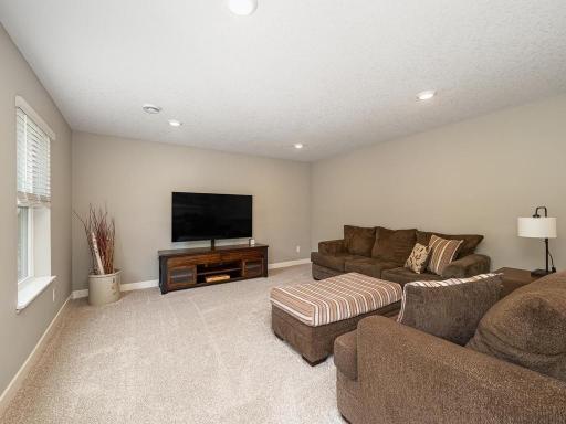 042-046-Family Room-1024x768.jpg