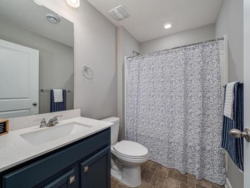 046-026-Bathroom-1024x768.jpg