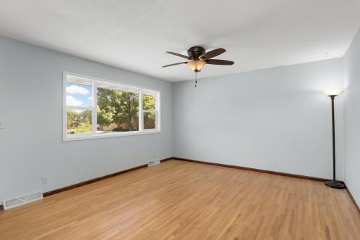 9041 Northwood Circle, New Hope, MN 55427