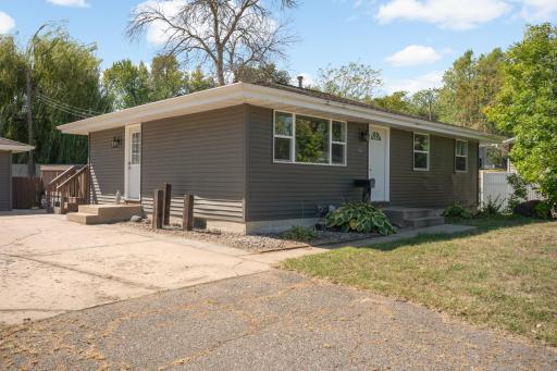 9041 Northwood Circle, New Hope, MN 55427