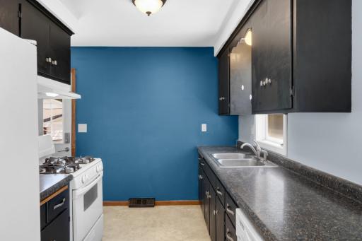 9041 Northwood Circle, New Hope, MN 55427