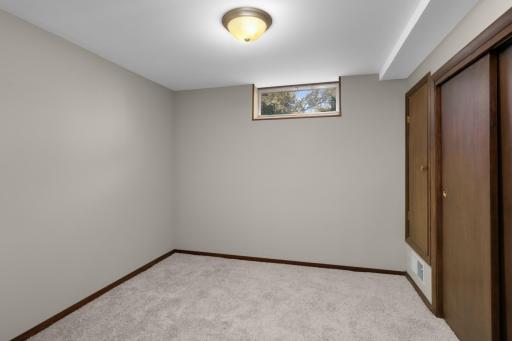 9041 Northwood Circle, New Hope, MN 55427