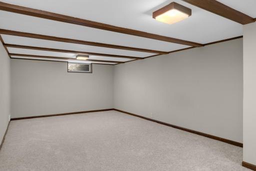 9041 Northwood Circle, New Hope, MN 55427