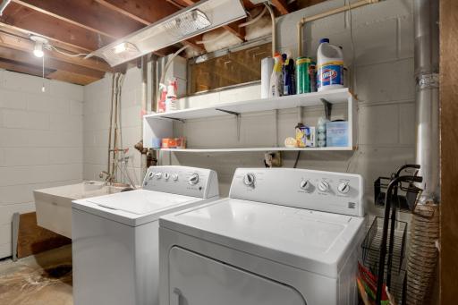 9041 Northwood Circle, New Hope, MN 55427