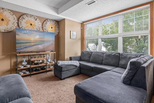 1776 Maryland Avenue E, 105, Saint Paul, MN 55106