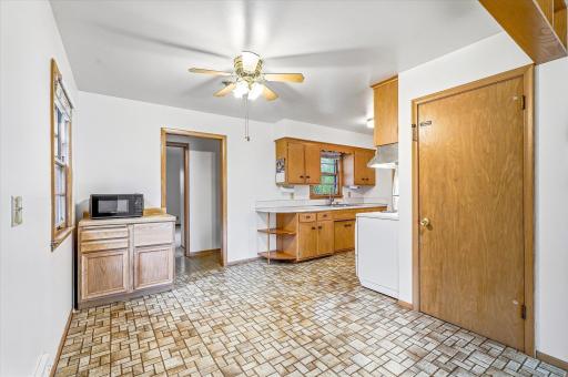 430 11th Avenue NW, New Brighton, MN 55112