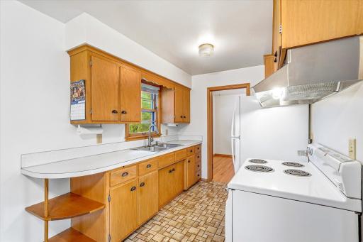 430 11th Avenue NW, New Brighton, MN 55112