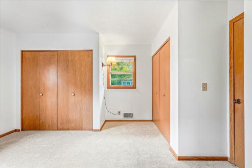 430 11th Avenue NW, New Brighton, MN 55112