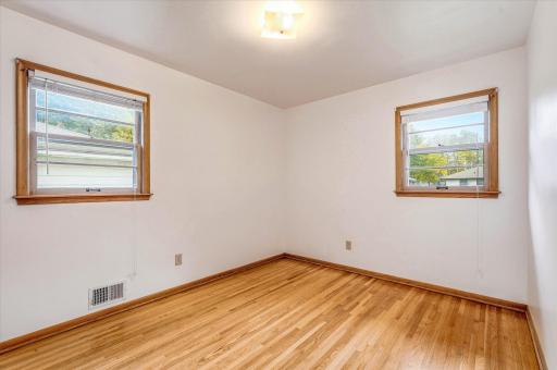 430 11th Avenue NW, New Brighton, MN 55112