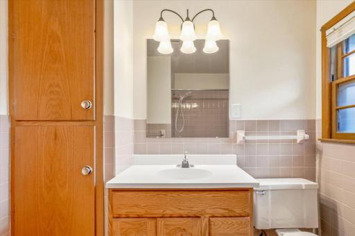 430 11th Avenue NW, New Brighton, MN 55112