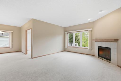 3721 Crossridge Way, Rosemount, MN 55068