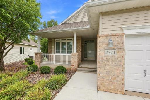 3721 Crossridge Way, Rosemount, MN 55068