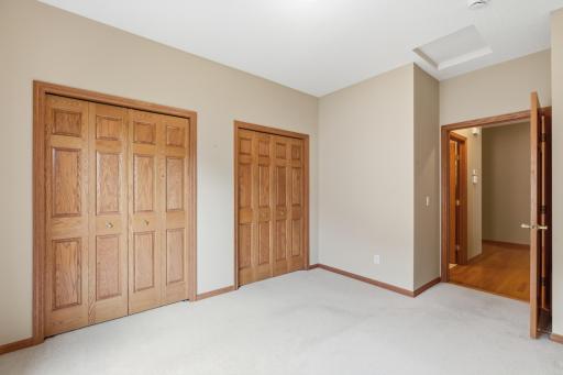 3721 Crossridge Way, Rosemount, MN 55068