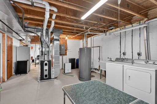 Laundry & storage