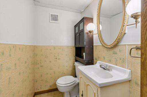3049 Edgewood Avenue S, Saint Louis Park, MN 55426