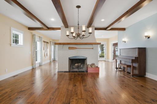 Kitchen to Fireplace