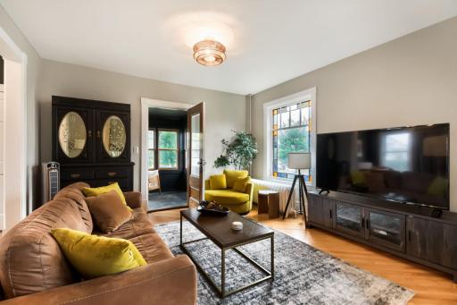 206 Eddy street - Web Quality - 010 - 10 Living Room.jpg