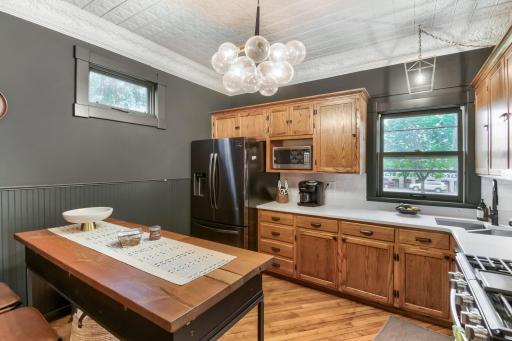 206 Eddy street - Web Quality - 018 - 18 Kitchen.jpg