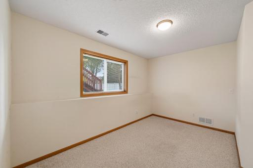 9509 Dogwood Avenue N, Brooklyn Park, MN 55443