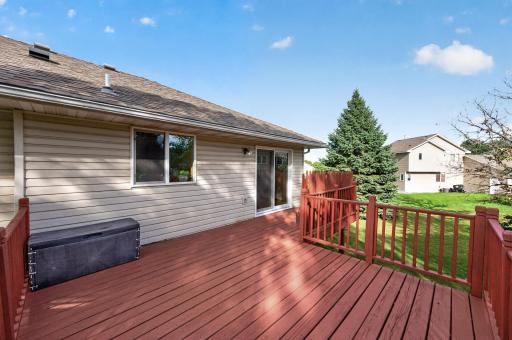 9509 Dogwood Avenue N, Brooklyn Park, MN 55443