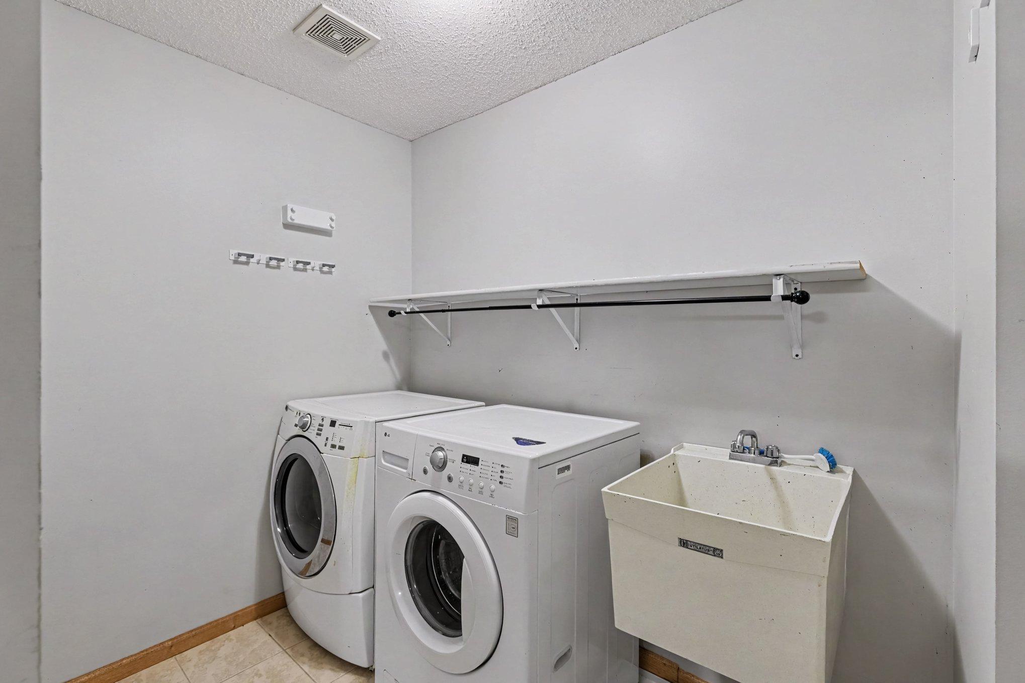 2nd floor laundry