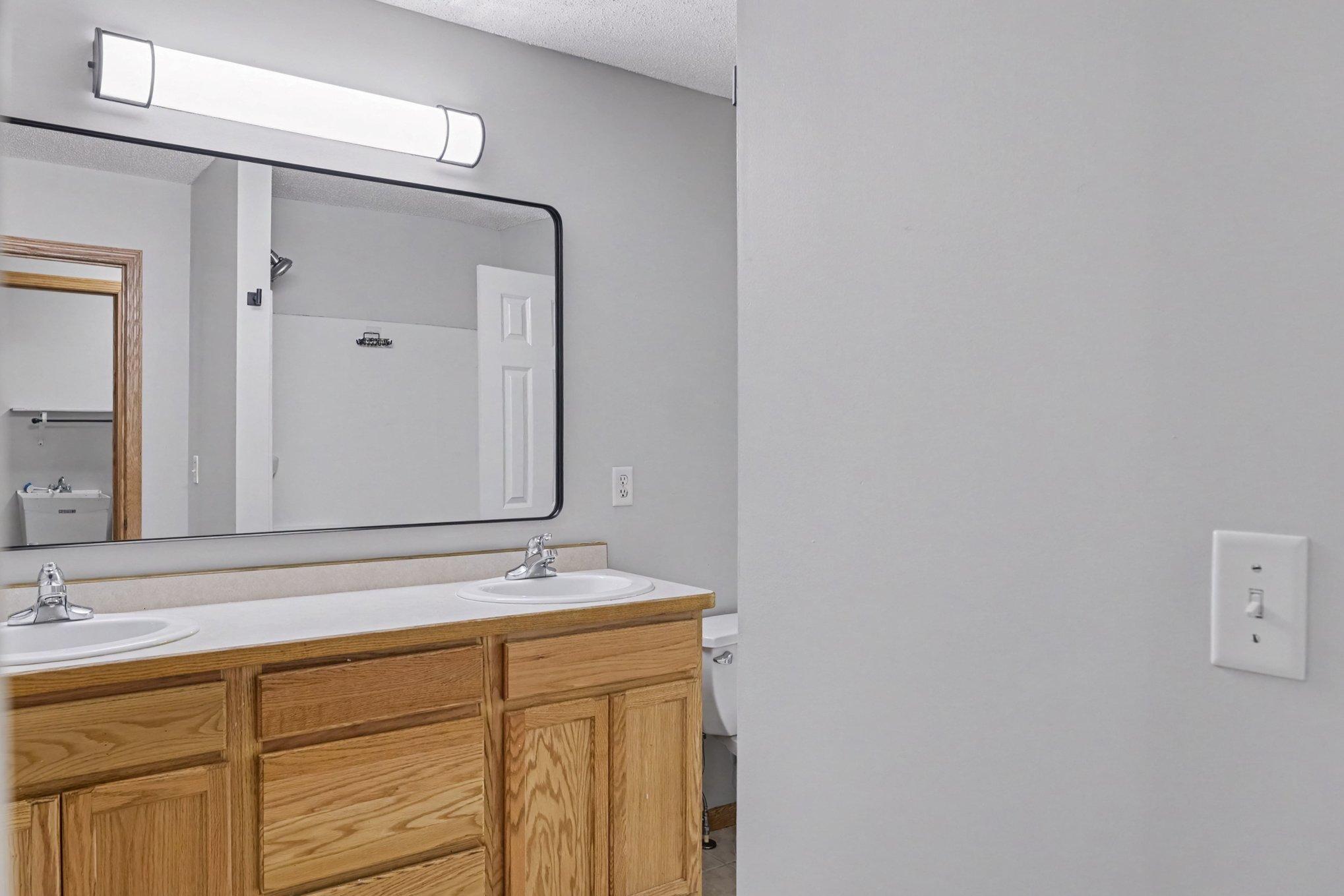 2nd floor bathroom