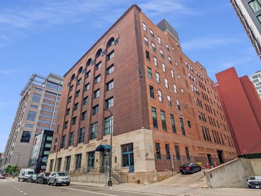 250 Park Avenue, 614, Minneapolis, MN 55415