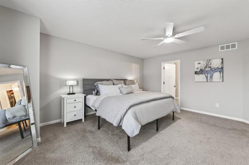 Lot of Space for Flexible Size Bed and Furniture Needs